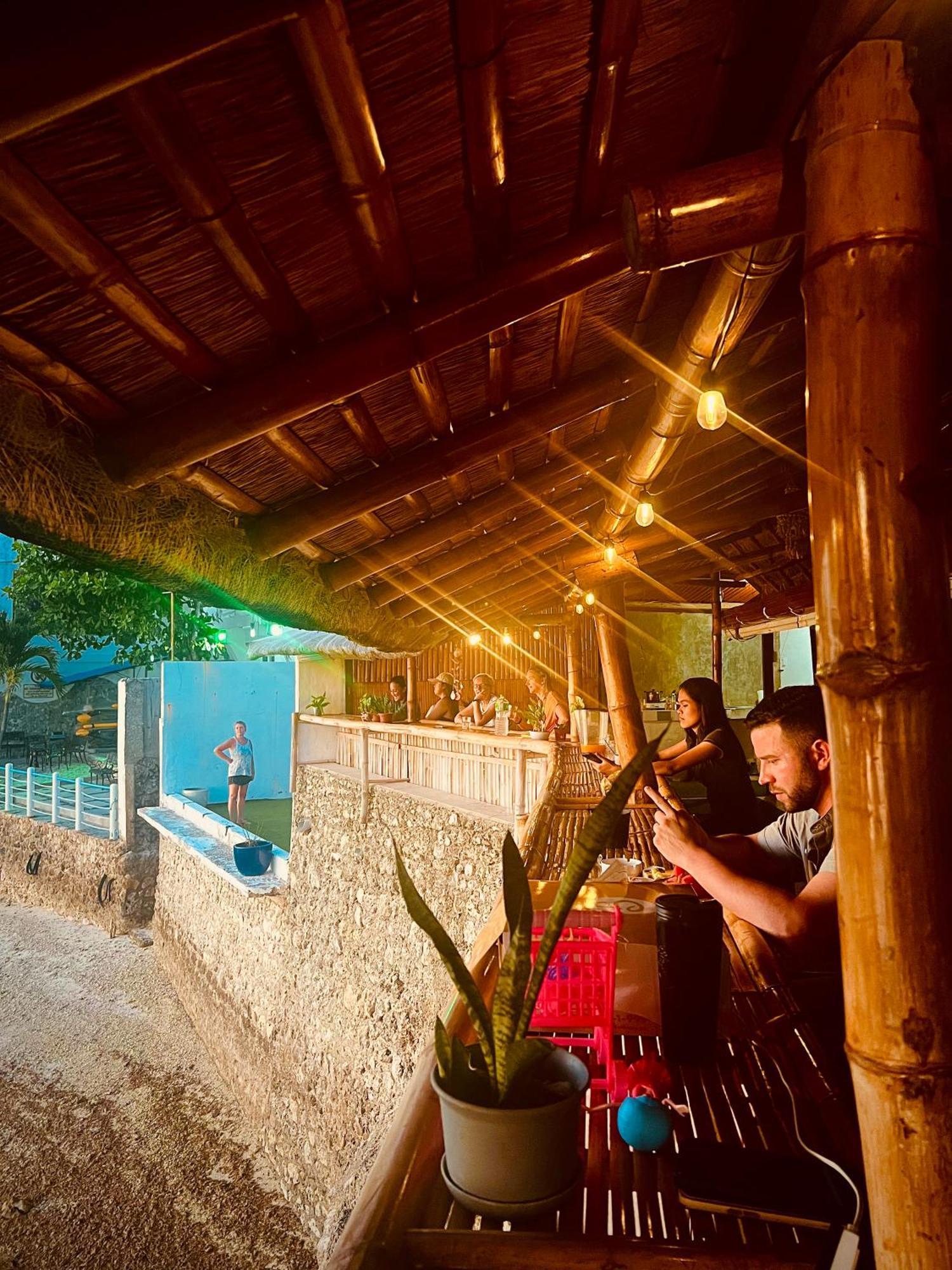 Sunset View Hostel - 써니사이드 모알보알 게스트 하우스 Moalboal Exterior photo